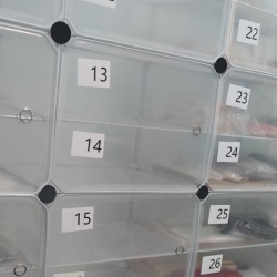 Set 4 Bucăți Conectori / Cleme de Colț din Plastic pentru Rafturi Modulare și Organizatoare cu Grilaj de Sârmă, Negru - Img 4