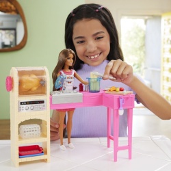 BARBIE SI TERESA RETETA PENTRU PRIETENIE SET PAPUSA TERESA SI BUCATARIE CU ACCESORII - Img 3