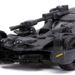 BATMAN AUTOMOBIL BATMOBILE JUSTICE LEAGUE 1:32 - Img 2
