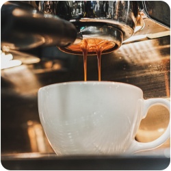 Espressor semi-automat 3in1 Ninja Luxe Café Premier ES601EU, 1650W, Cold Brew, rasnita incorporata cu 25 trepte de macinare, Barista Assist, cantar incorporat, recipient de spumare cu tel integrat, autocuratare a sistemului de spumare, inox - Img 9