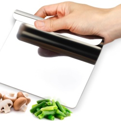 Racletă Multifuncțională de Bucătărie din Oțel Inoxidabil 18/10, 12 x 14 cm, Spatulă pentru Legume, Aluat și Transfer Ingrediente, Curățător Tocător, Compatibilă Mașina de Spălat Vase