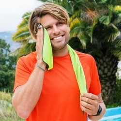 Set 3 prosoape răcoritoare instant Airflip Ice din microfibră, 100 x 30 cm, efect de răcire prin evaporare pentru gât și cap, ideale pentru drumeții, alergare, tenis și fitness - Img 9