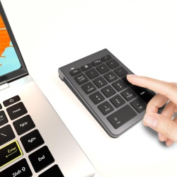 Tastatură Numerică Wireless Bluetooth cu 22 de Taste, Numpad Portabil Slim cu Conexiune Bluetooth 5.0, Taste Silențioase de Tip Foarfecă, Compatibilă Laptop, MacBook, Windows, macOS, Android și iOS