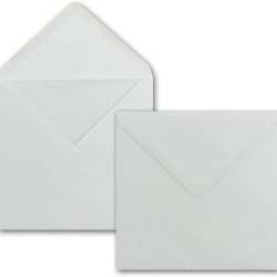 Set 50 Plicuri Pătrate Albe 15 x 15 cm, 100 g/m², Sigiliu Umed cu Clapetă Ascuțită pentru Evenimente Speciale