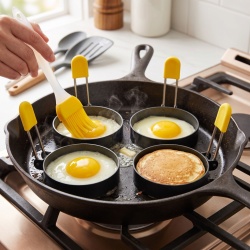 Set 4 Inele Antiaderente pentru Ouă Ochiuri, Clătite și Burgeri, 2x 7.5 cm și 2x 9 cm, Mâner Pliabil cu Protecție Termică + Pensulă/Spatulă Silicon  - Img 3