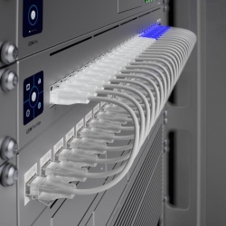 UBIQUITI UNIFI PRO MAX SWITCH 24-PORT L3 - Img 10