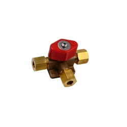 3 inlet gas tap with 8 mm pipe connection and integrated mounting bracket
