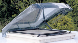 60 x 90 cm hatch REMItop Vario II, opening by crank handle