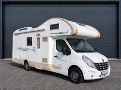 XGO Family 103 Renault Master 2.5L (120CP) campervan – 2011