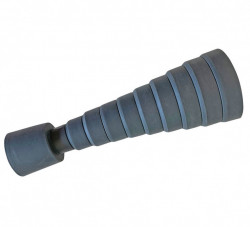 Universal adapter for variable diameter hoses