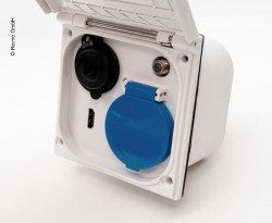 External socket 220V / 12V / TV and HDMI