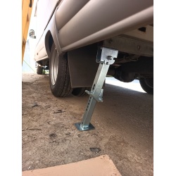 Set of 2 levelling legs for stabilising motorhomes (39–55 cm) - Img 7