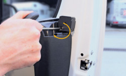 HEOSafe interior safety lock with key for Ducato / Boxer / Jumper 2 pieces - Img 4