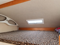 XGO Family 103 Renault Master 2.5L (120CP) campervan – 2011 - Img 18