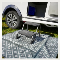 Blackline two-step metal ladder for caravans, maximum load 150kg, height 38 cm - Img 3