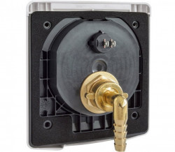 External shower connection with Gardena-type plug and magnetic locking cover - Img 3