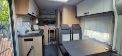 SUNLIGHT V66 motorhome - Img 13