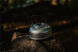 Compact ultra-lightweight aluminium teapot with tea-tray, 0.9l - Img 3