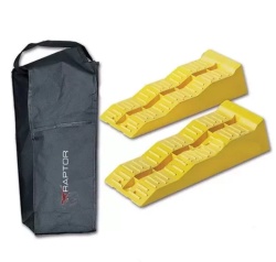 RAPTOR levelling kit for caravans or motorhomes, with three levelling legs and a carry bag, 2 pieces