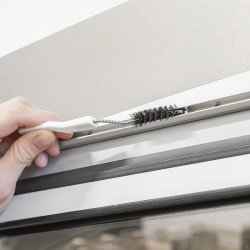 Brush for cleaning caravan rails - Img 5