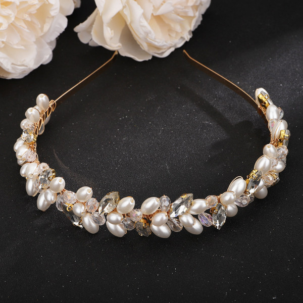 Gold cord/string with pearls and stones, Karina Gold