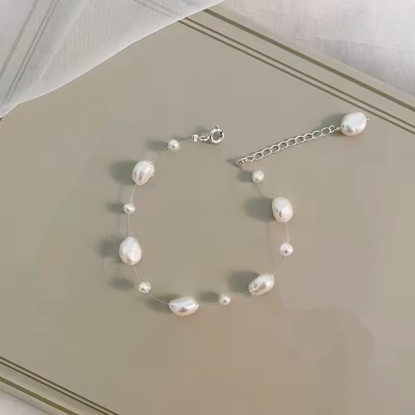 Bratara cu fir transparent si perle naturale de cultura, Floating Pearls