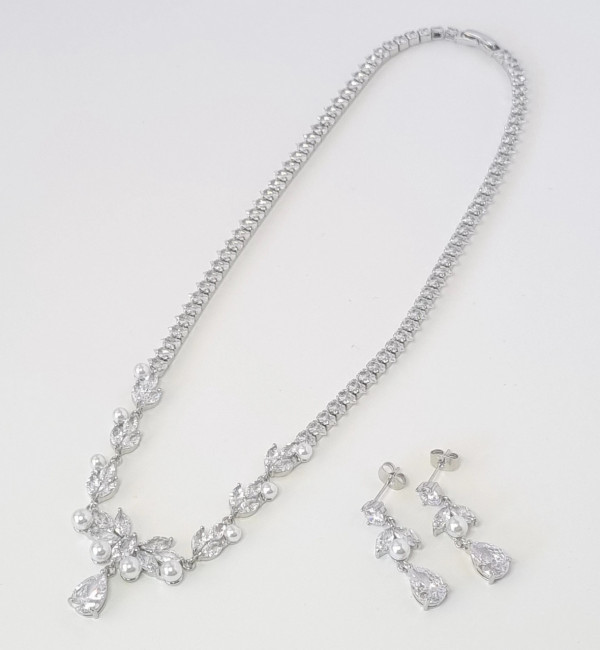 Set bijuterii Beverly Pearls cu zirconii cubice si perle