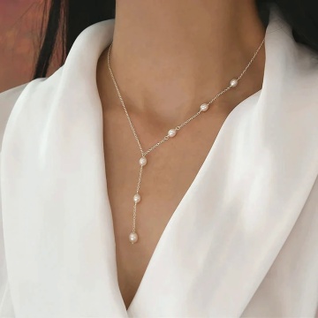 Lantisor din argint, cu perle naturale de cultura, Mikaela