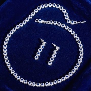 Set bijuterii elegant cu pietre albastre