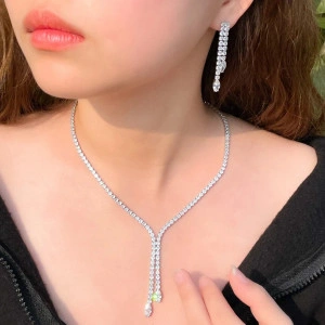 Set bijuterii elegant cu zirconiu