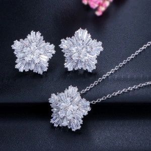 Set bijuterii zirconiu cu fulgi de zapada