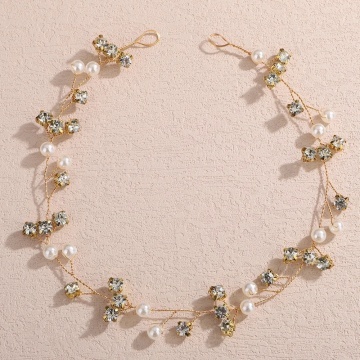 Accesoriu par auriu cu perle, Brielle