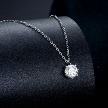 Lantisor argint 925 cu diamant moissanite