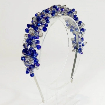 Diadema handmade cu margele albastre