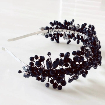 Bentita handmade cu pietre negre