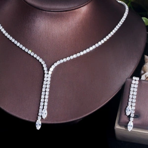 Set bijuterii elegant cu zirconiu