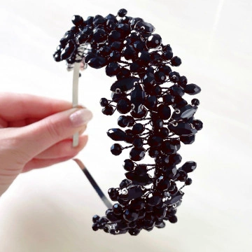 Bentita handmade cu pietre negre