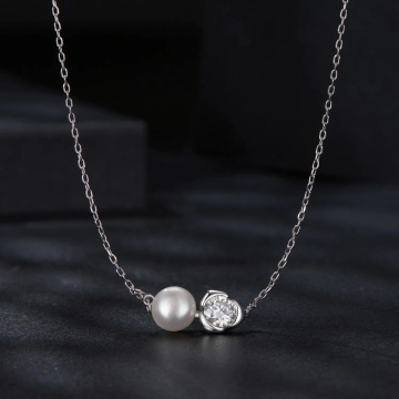 Lantisor argint 925 cu diamant creat in laborator si perla de cultura