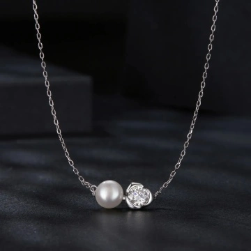 Lantisor argint 925 cu diamant creat in laborator si perla de cultura