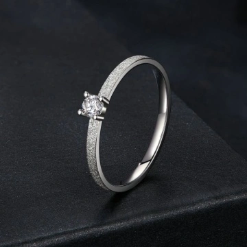 Inel din argint cu diamant moissanite