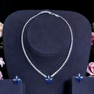 Set bijuterii elegant cu pietre albastre