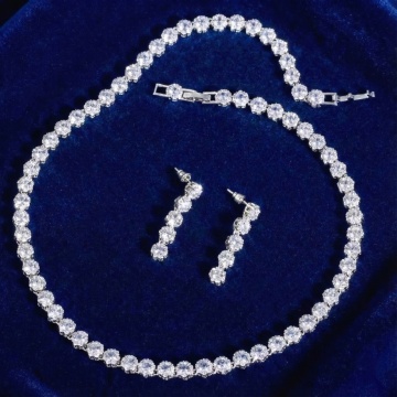 Set bijuterii ocazie cu pietre din zirconiu