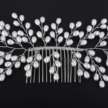 Accesoriu par cu perle albe