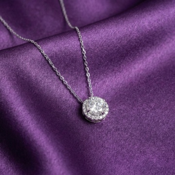 Lantisor argint 925 cu diamant moissanite