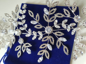 Accesoriu par modelator argintiu