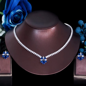 Set bijuterii elegant cu pietre albastre