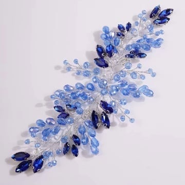 Ornament par cu pietre albastre
