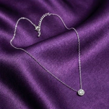 Lantisor argint 925 cu diamant moissanite
