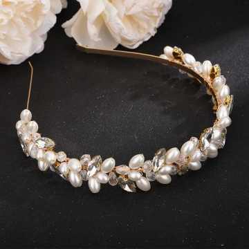 Bentita eleganta cu pietre si perle