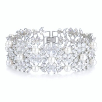 Bratara cu pietre din zirconiu si perle, Aurora Pearls